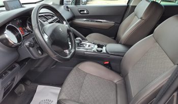 
									PEUGEOT 3008 HYBRID4 2.0 HDI 2015 full								