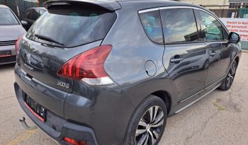 
									PEUGEOT 3008 HYBRID4 2.0 HDI 2015 full								