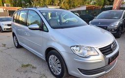 VW TOURAN 1.4 TSI TRENDLINE 7 LOCURI 2010