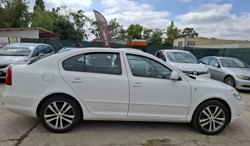 
								SKODA OCTAVIA 2.0 TDI FAMILY 2012 full									