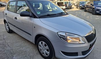 
									Skoda Fabia 1.2i  2010/2011 full								