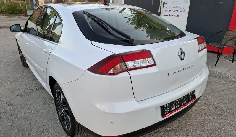 
								RENAULT LAGUNA 1.5 DCI BOSE EDITION 2015 full									