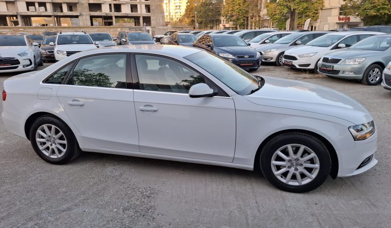 
								AUDI A4 2.0 TDI BUSINESS LINE 2012 / 2013 full									