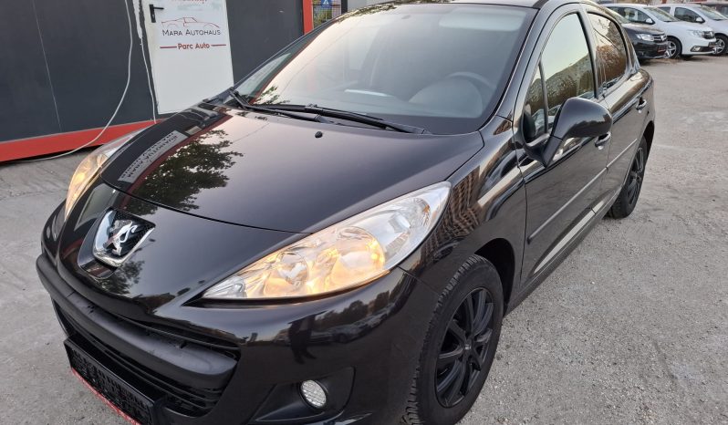 
								PEUGEOT 207 1.4 X LINE 2011 full									