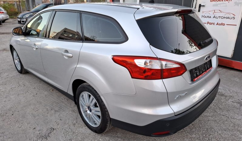 
								FORD FOCUS 1.6 TDCI  2013 full									